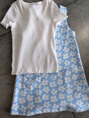Old Navy Girls Blue Floral Pinafore Dress with White Ribbed Tee Set Size4T‎